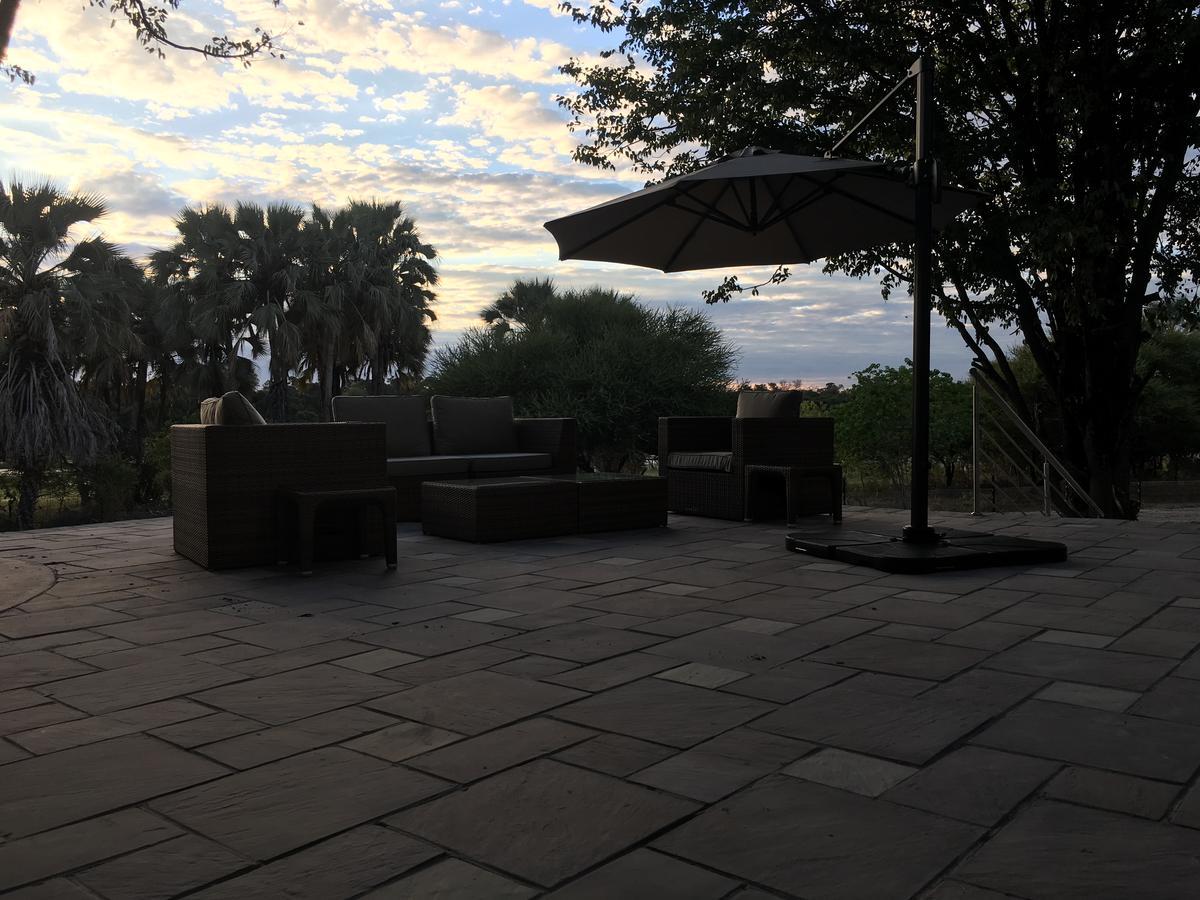 Cresta Maun Hotel Esterno foto