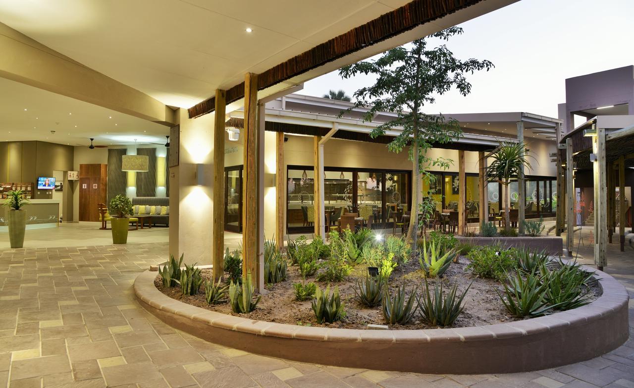 Cresta Maun Hotel Esterno foto